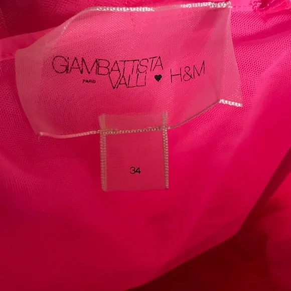 Chic Pink Tulle Strapless Dress - Picture 5 of 9